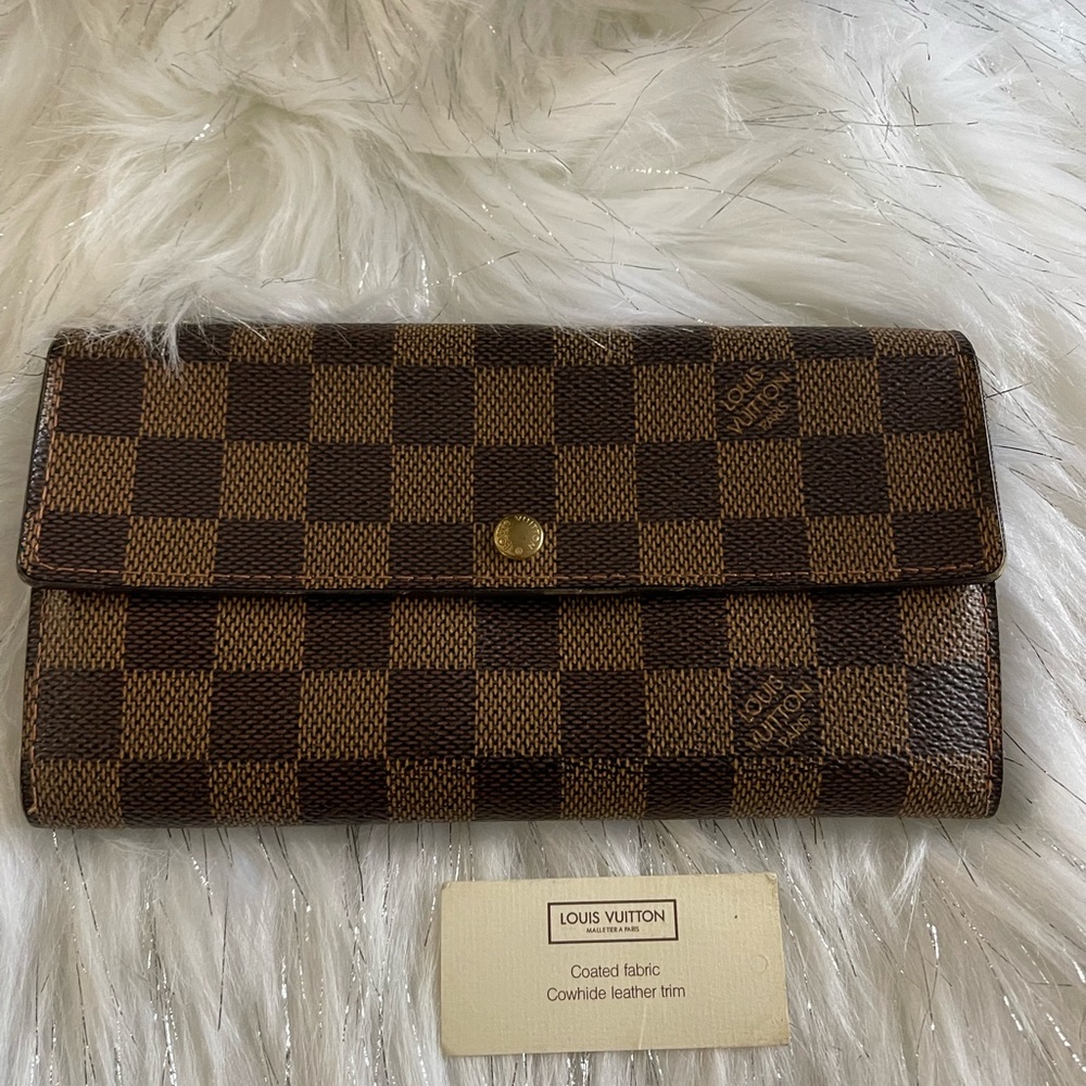 SOLD Louis Vuitton Damier Ebene Sarah Wallet